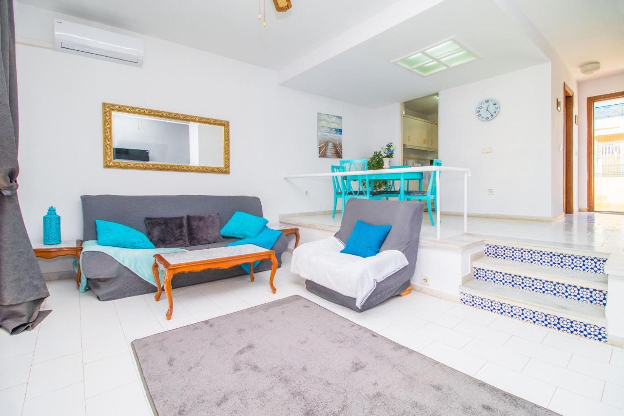 Nice House With Tennis Court,Sports And Playground 또레비에하 외부 사진