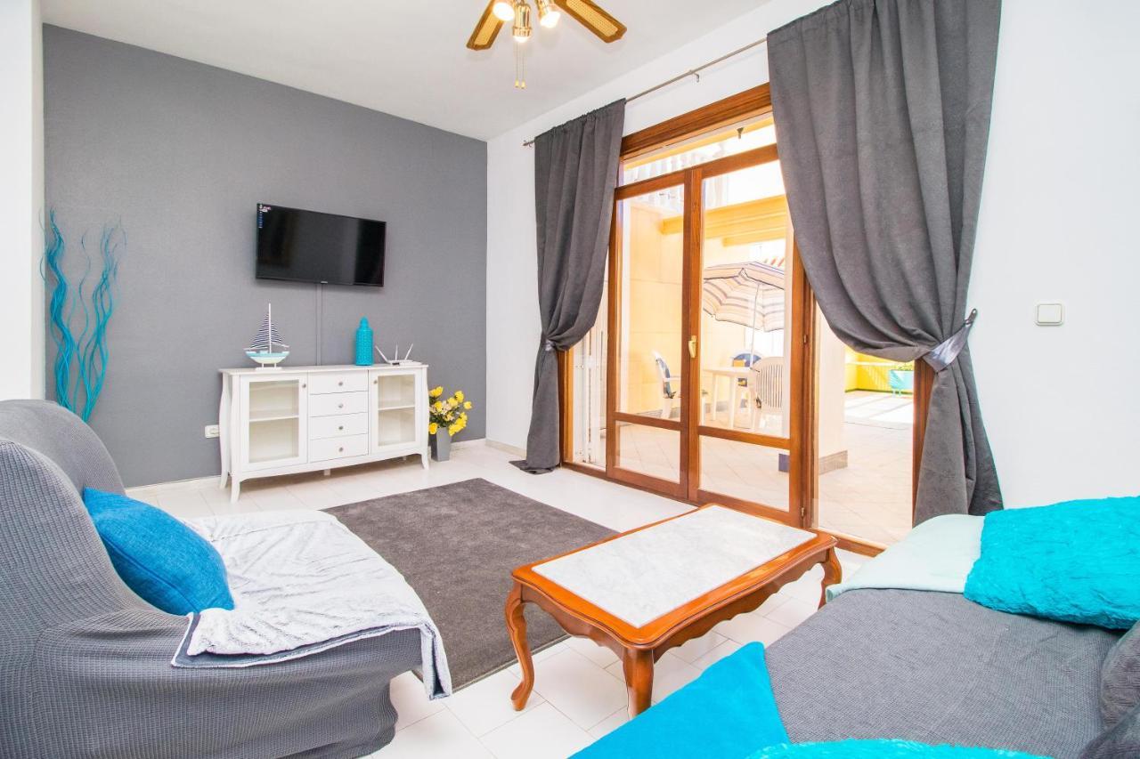 Nice House With Tennis Court,Sports And Playground 또레비에하 외부 사진