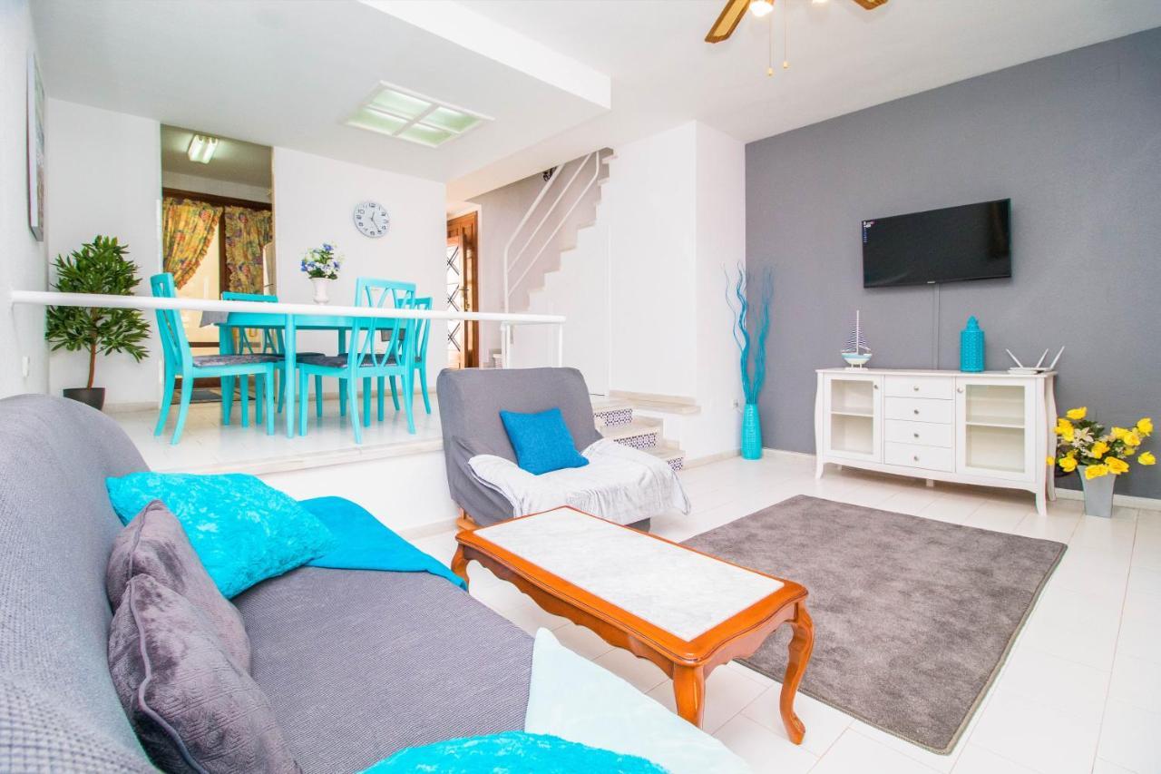 Nice House With Tennis Court,Sports And Playground 또레비에하 외부 사진