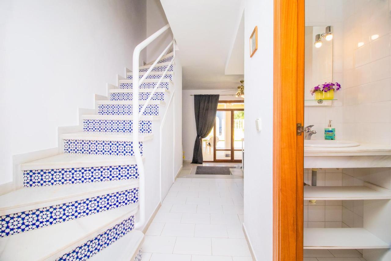 Nice House With Tennis Court,Sports And Playground 또레비에하 외부 사진